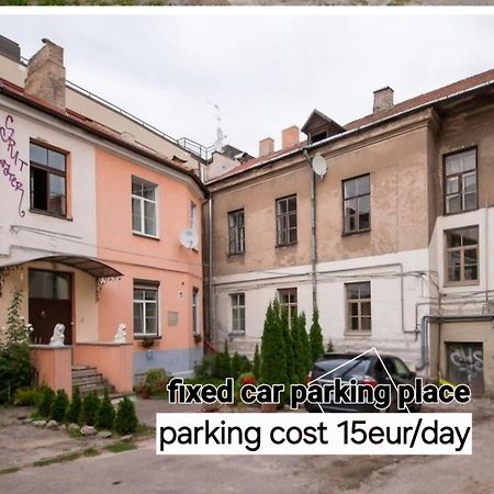 Happy Inn Toto Old Town, Self Check, Parking In The Yard, Vilnius Exterior photo